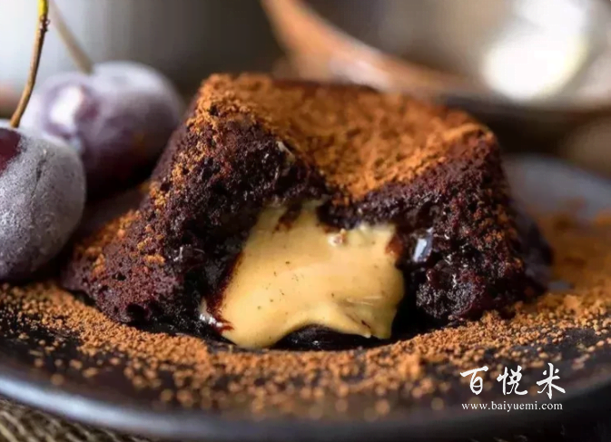 超級(jí)好吃的爆漿熔巖巧克力蛋糕，零失敗，手殘黨也能做